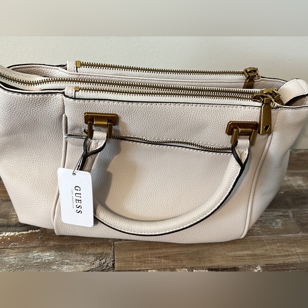 Guess Handbag - Picture 2 of 3